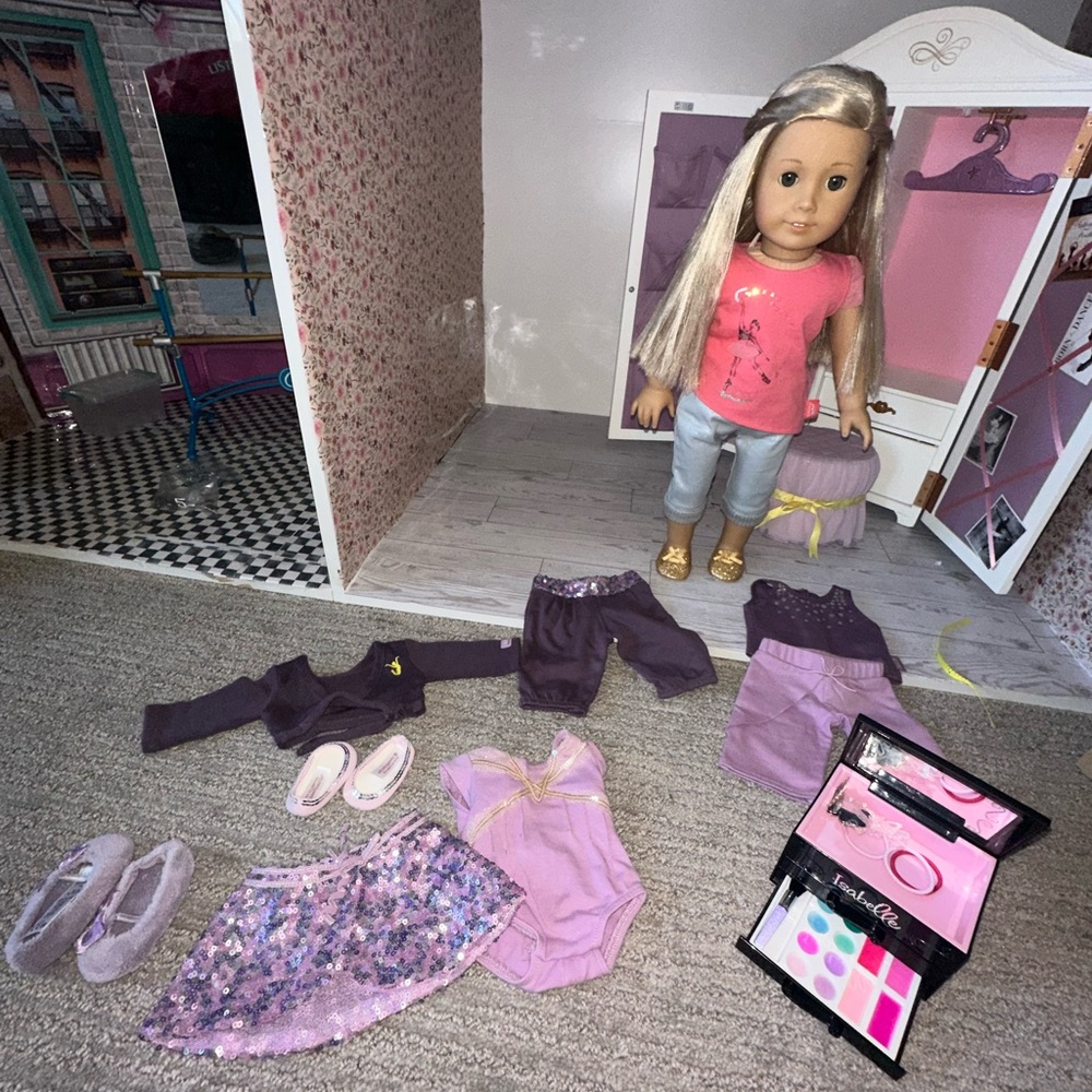 American Girl Doll Isabelle Lot